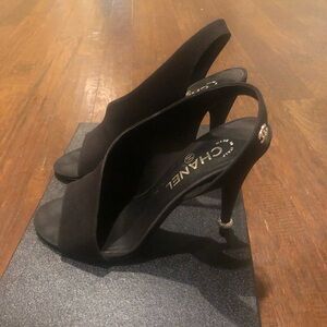 Chanel shoes size 37 1/2